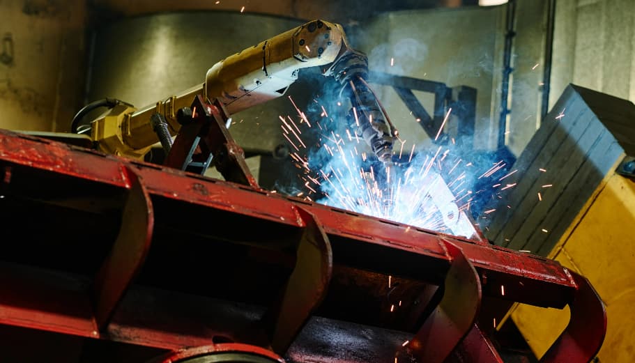 automated-welding-machine-operating-in-industrial-2025-03-16-05-17-38-utc Img 15 - sheet metal – welding - We design robotic systems for automated welding. Maximum precision and productivity with REA Robotics technology.